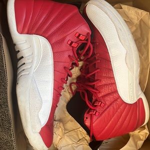 White & Red Jordan 11’s Size 11